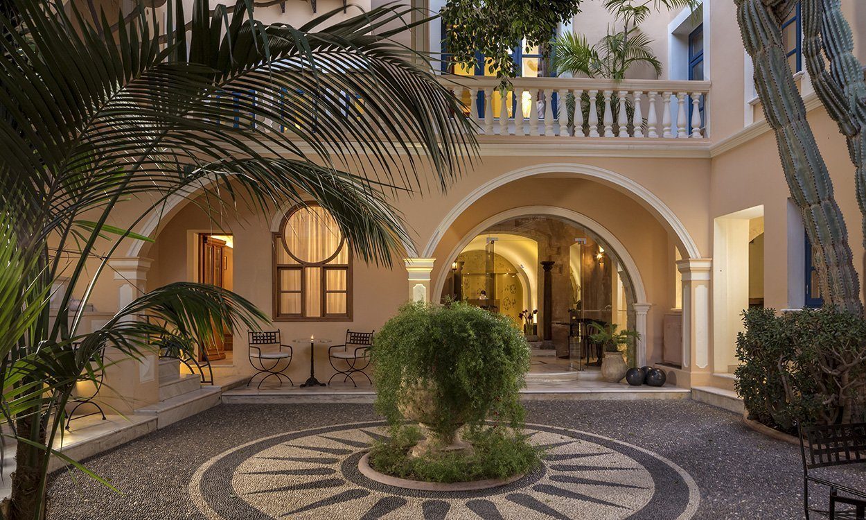 Greece Travel Secrets recommends where to stay in western Crete, including both luxury and inexpensive hotels in Chania, Rethymnon, and Paleochora.