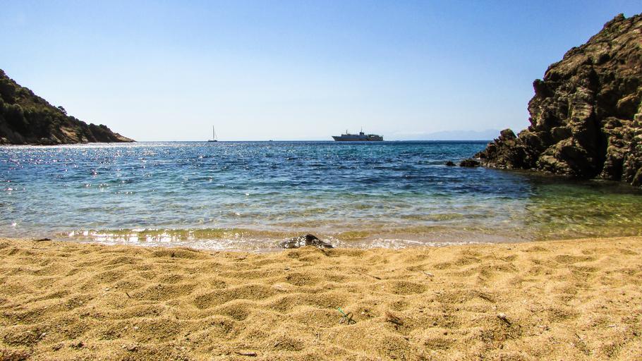 The best beaches on Skiathos are the best in the Sporades, and some of the best in the Greek islands, ranging from busy and crowded to quiet and remote beaches.